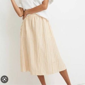 Madewell smocked waist pocketed midi skirt